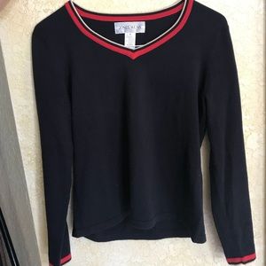 Jones Wear navy blue soft sweater!!